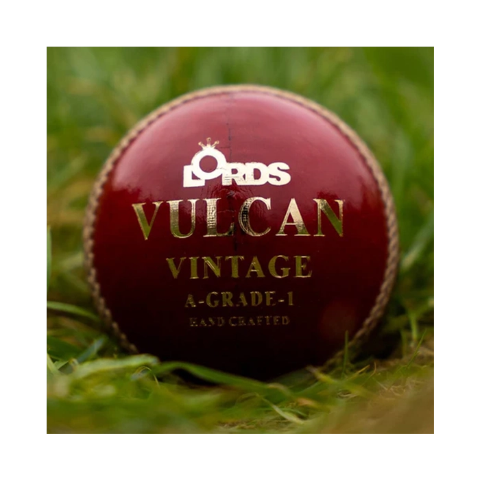 Lords - Vulcan Vintage Cricket Ball